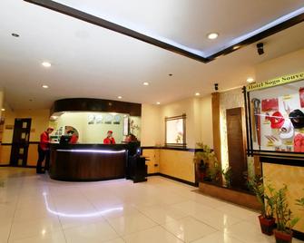 Hotel Sogo Alabang Rotonda - Muntinlupa - Front desk