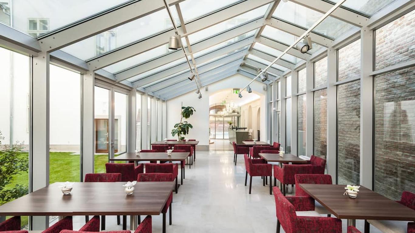 أديل بوتيك هوتل