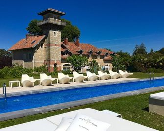 Beaumanoir Small Luxury Boutique Hotel - ביאריץ - בריכה