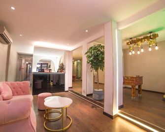 Language Exchange Hotel 3 - Ho Chi Minh City - Living room