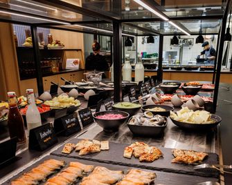Novotel Hamburg Central Station - Hamborg - Buffet