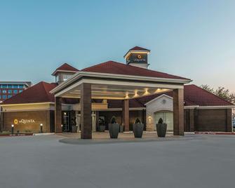 La Quinta Inn & Suites by Wyndham Dallas Plano West - Plano - Edificio