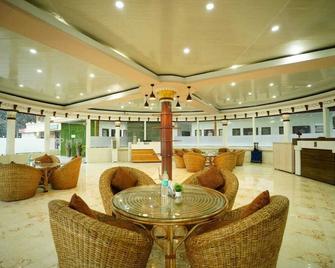 Hotel Drona Palace - Kashipur