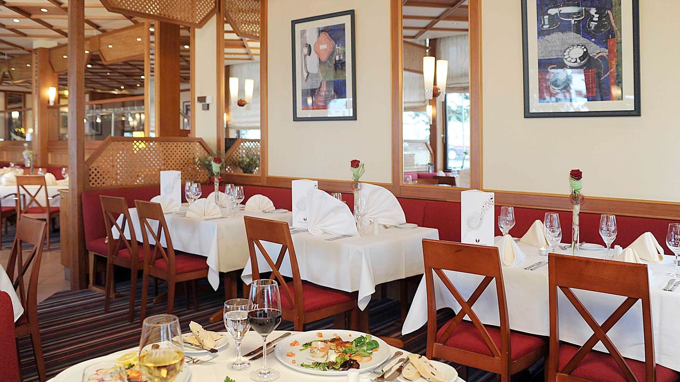 ميركيور أوتل باد هومبرج فريدريسدورف