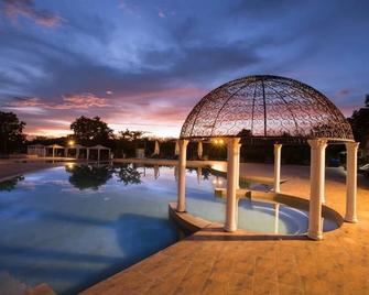 Jupiter Trevi Resort and Spa - Pak Chong - Pool