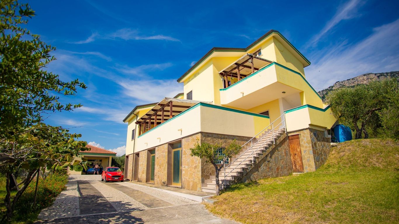 Residenza Giancesare Family Apartments