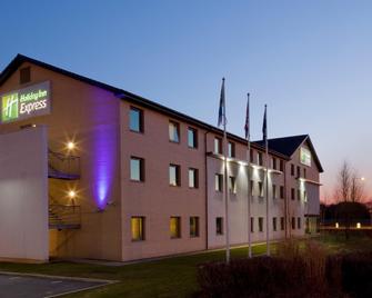 Holiday Inn Express Doncaster - Doncaster - Edificio