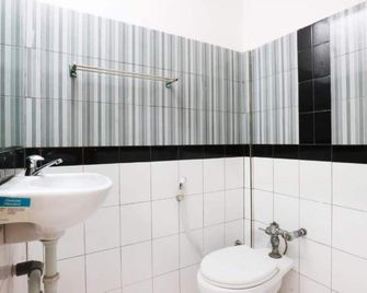 Habibah Syariah Hotel - Yakarta - Baño