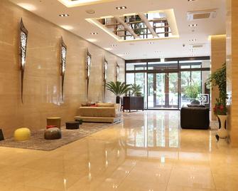 Busan Business Hotel - Busan - Lobby