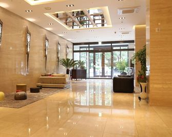 Busan Business Hotel - Busán - Lobby