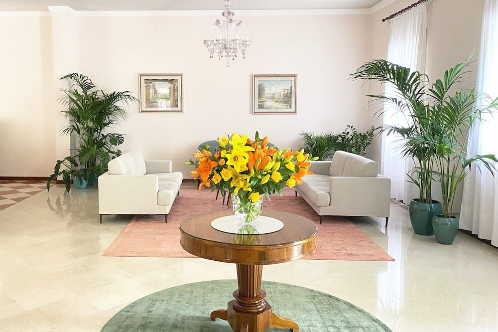 Hotel Isola Di Caprera - Mira - Lobby