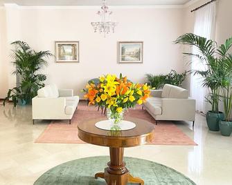 Hotel Isola Di Caprera - Mira - Lobi