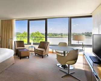 Hyatt Regency Mainz - Mainz - Living room