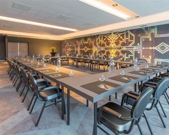 Van der Valk Hotel Deventer - Deventer - Meetingraum