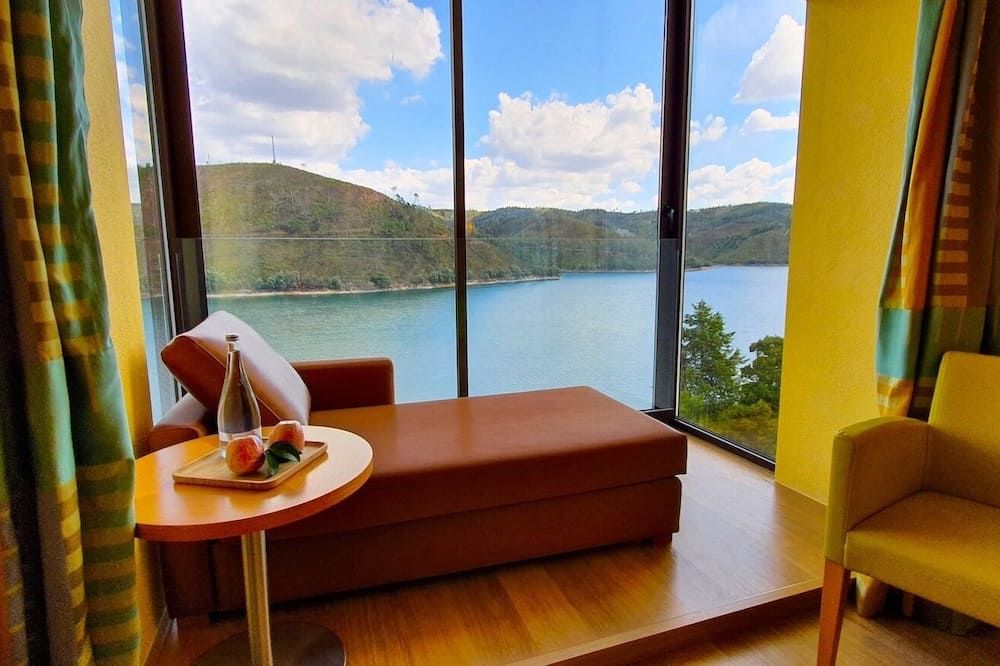 Estalagem Lago Azul - Ferreira do Zêzere - Wohnzimmer