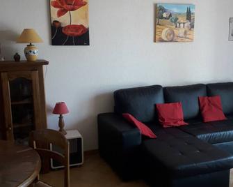 Maison Avec Jardin, au Cœur de la Provence ! - Céreste - Living room