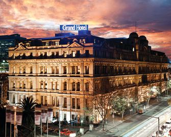Quest Grand Hotel Melbourne - Melbourne - Building
