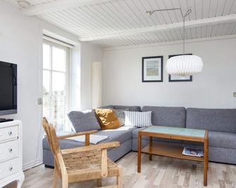 Holiday Home Harboøre XXIII - Harboøre - Sala de estar