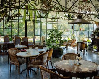 Kiketi Farm Hotels - Goubani - Restaurante