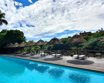 San Lameer Villa 2702 - 4 Bedroom Classic - 8 pax - San Lameer Rental Agency - Southbroom - Pool