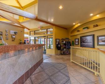 Cedars Resort - Sedona - Front desk