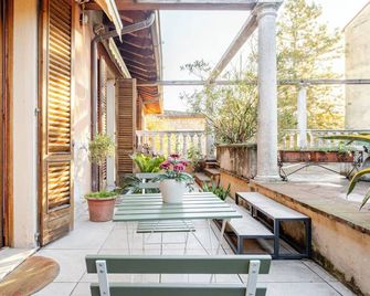 Terrazze Di Cesy - Brescia - Patio