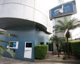 Golf - Osasco - Gebäude