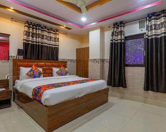 Fabhotel Shree Galaxy - Kanpur - Schlafzimmer