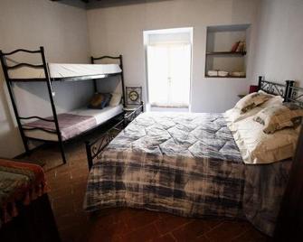 Ostello Francescano - Valfabbrica - Bedroom