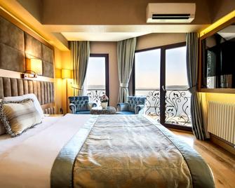 Lale Hotel - Sapanca - Schlafzimmer