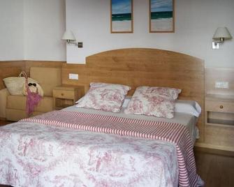 Hostal Casa Isabel - Portonovo - Slaapkamer