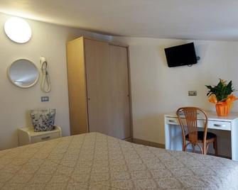 Hotel Croccia - Accettura - Bedroom