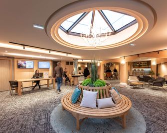 Novotel Mâcon Nord - Porte de Bourgogne - Mâcon - Lobby