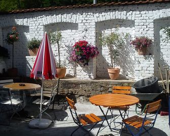 Hotel Fährhaus - Saarbrücken - Patio