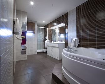 In Jungle Hotel - Chassagny - Salle de bain