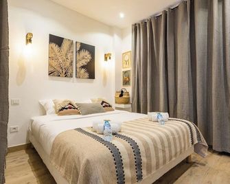 Hsh Cosy Apartment Bidassoa Gambetta - Paris - Bedroom