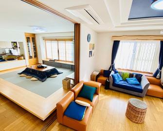 Onestory whole building rental Tea room Theate / Kurume Fukuoka - Kurume - Oturma odası