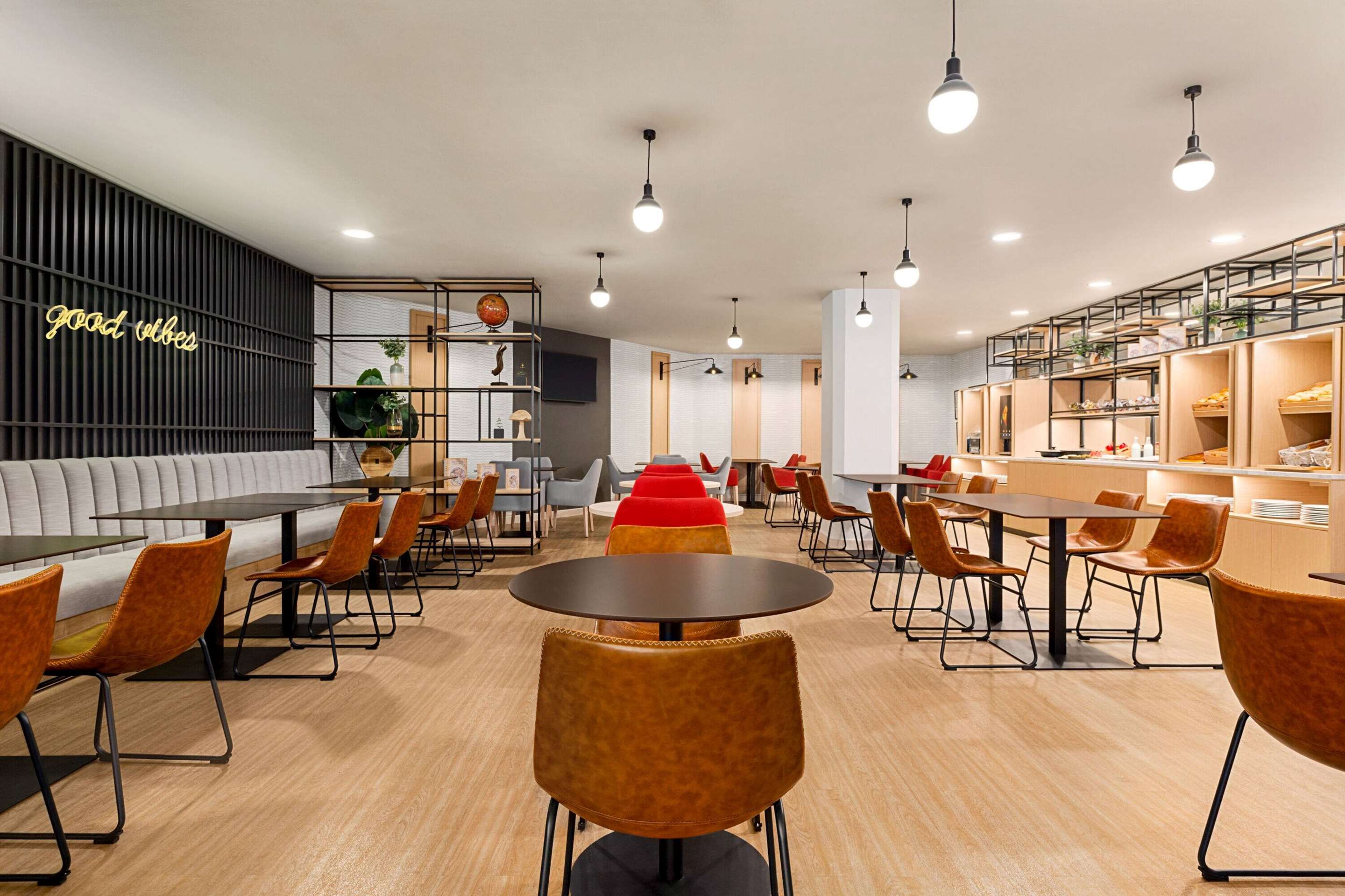 Ramada by Wyndham Madrid Tres Cantos - Tres Cantos - Restaurant