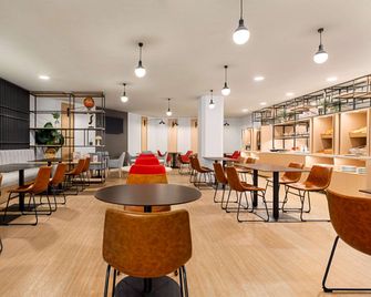 Ramada by Wyndham Madrid Tres Cantos - Tres Cantos - Restaurant