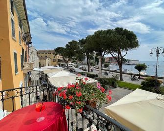 Hotel & Restaurant San Marco Ab - Toscolano Maderno - Parveke