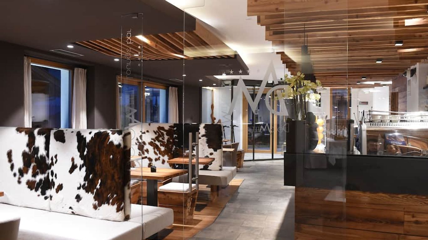 Dolomeet Boutique Hotel