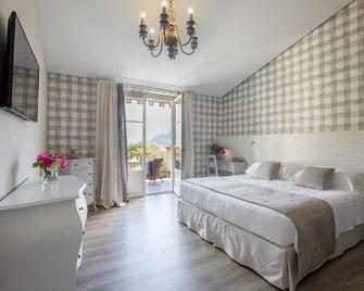 Park Hotel Villa Belvedere - Cannobio - Bedroom