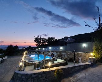 Villa Parisi Naxos Deluxe Free Car Rental - Naxos - Pool