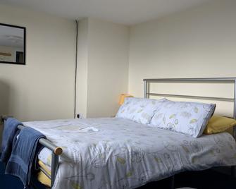 Barholm Accommodation - Wigtown - Bedroom