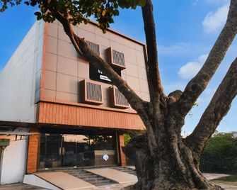 Hotel O Jamshedpur Near Burma Mines - Джамшедпур - Будівля