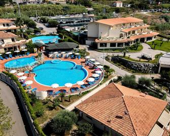 Hotel Scoglio Del Leone - Zambrone - Pool