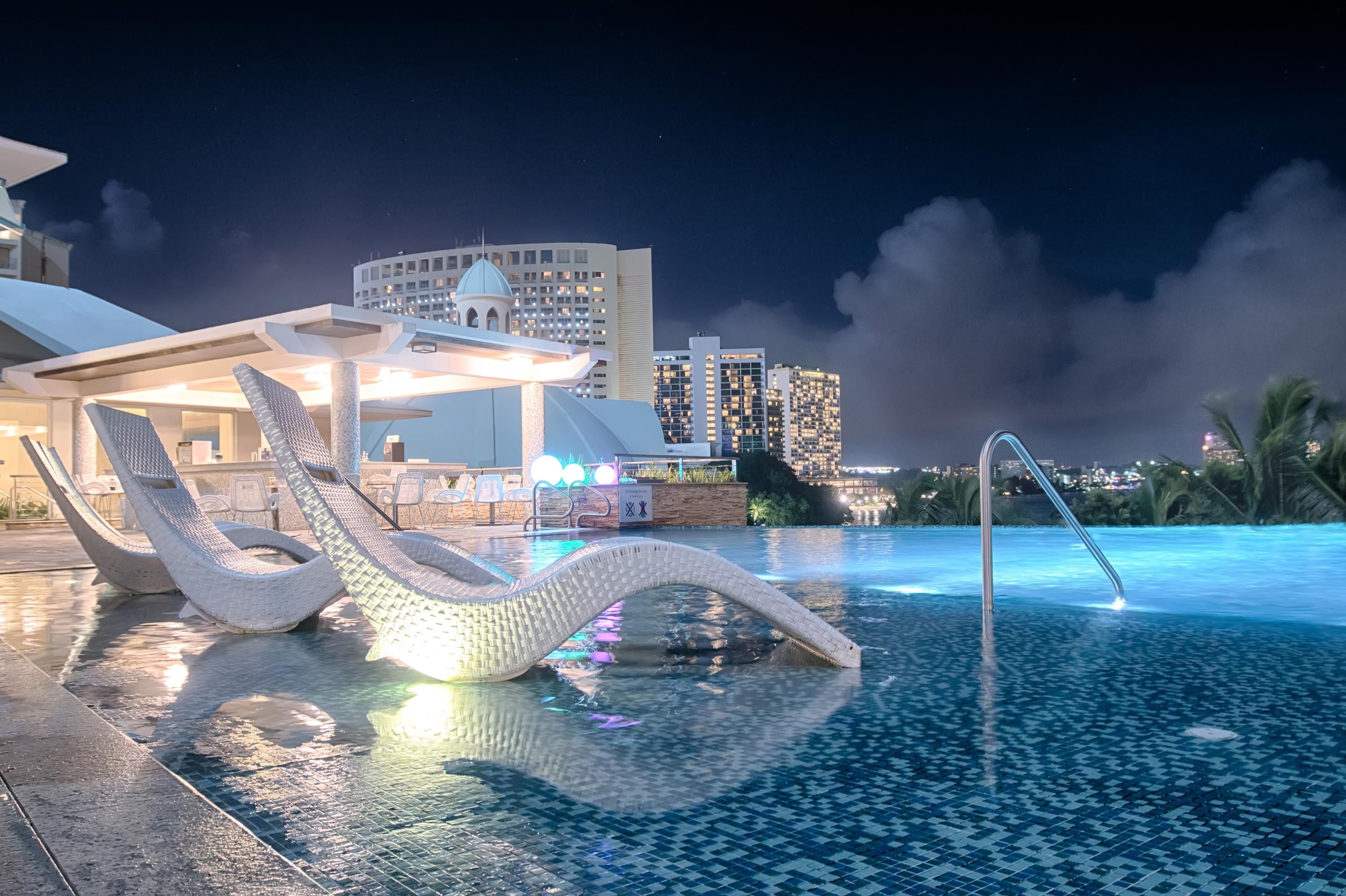 Lotte Hotel Guam - טאמונינג - בריכה