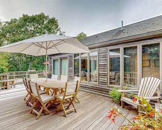 Charming 2-story house near the beach with inviting deck, large yard & canoe - West Tisbury - Patio