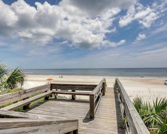 St Augustine Resort Condo - Walk to Crescent Beach - St. Augustine - Strand