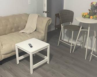 Close to Denver international airport , Denver healthcare, - Denver